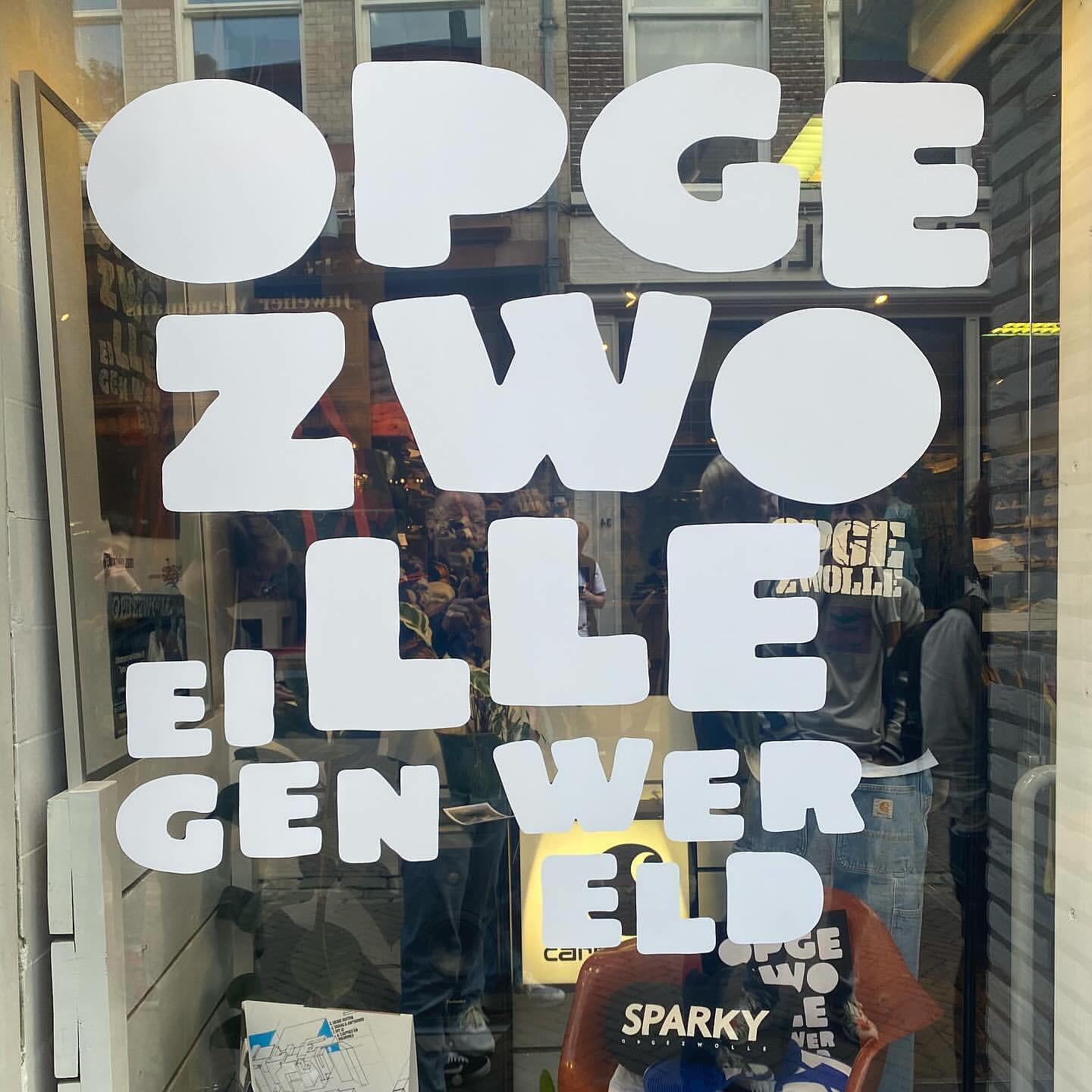 #heruitgave #opgezwolle #vinyl @sparkystore @platozwolle #voervoorjehoedenplank #geduldiseenschonezaak #vinylcollection #classic @sticks_insta @ricoftg @dutchmasterdelic